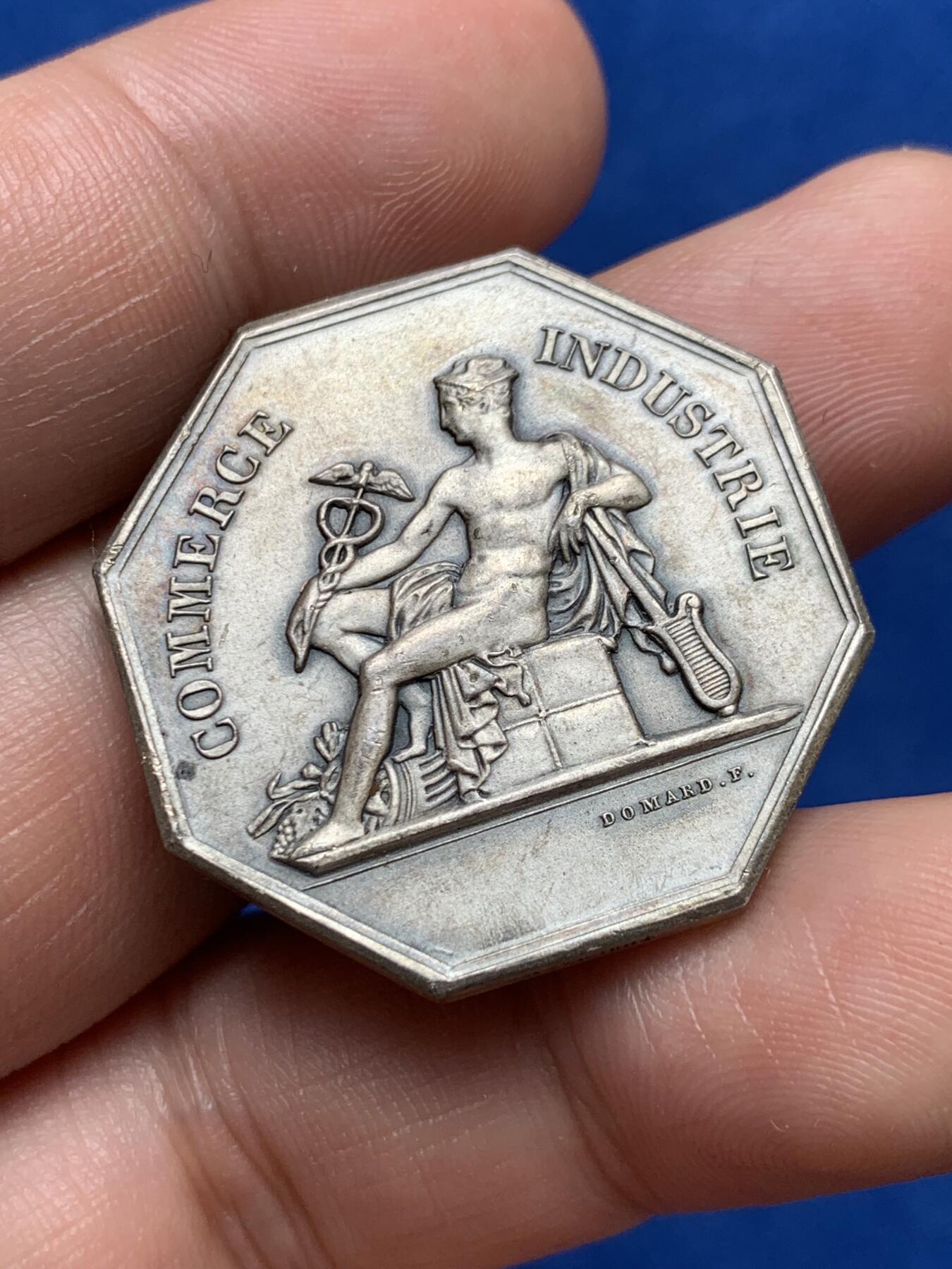 《竞宝斋》第285场- 周日，周一 2场连拍 （全场包邮） 1880-1898年 法国八角代用币 商业之神墨丘利 细节栩栩如生 可入盒