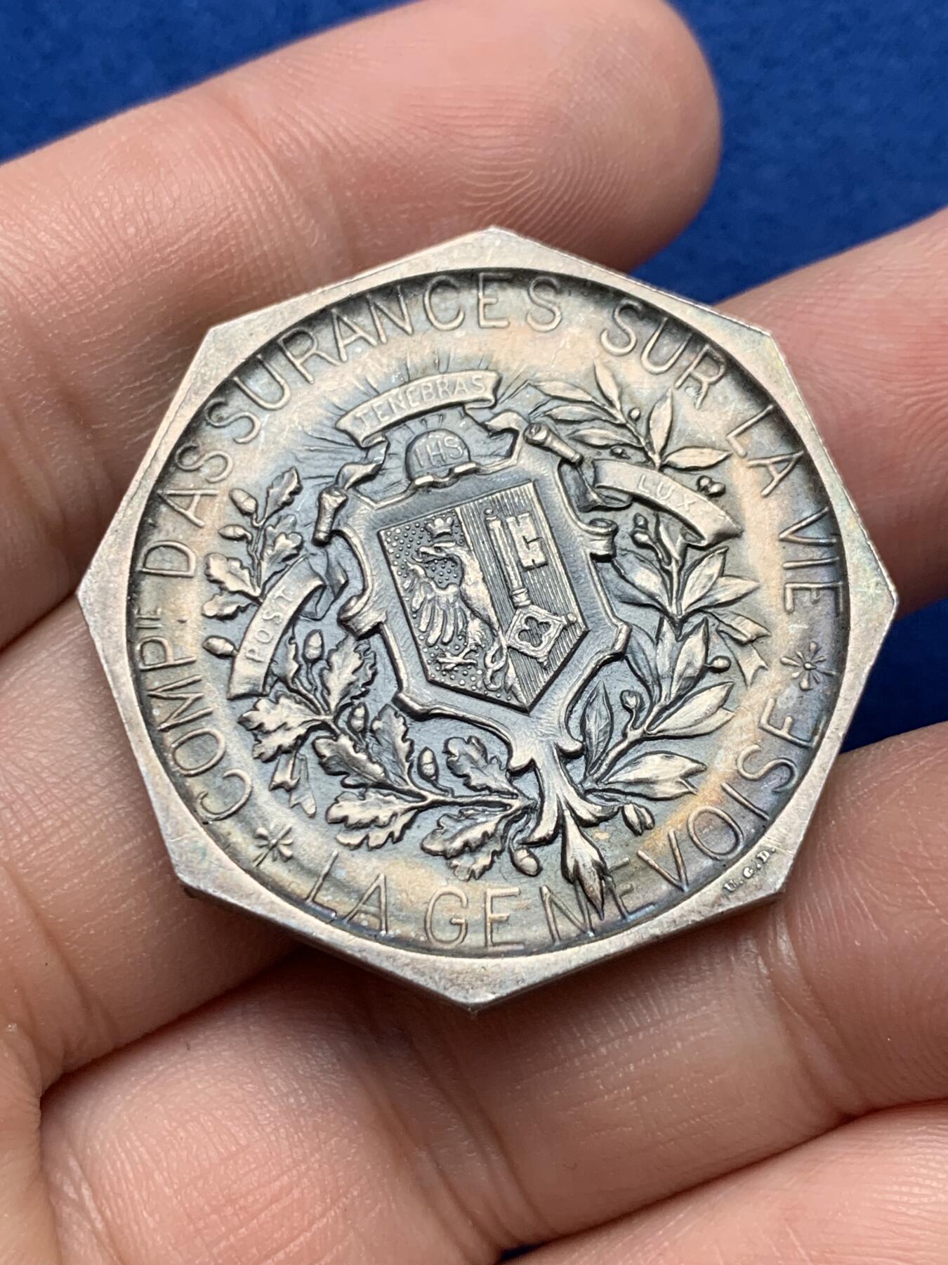 《竞宝斋》第285场- 周日，周一 2场连拍 （全场包邮） 稀少 瑞士园艺八角代币 好品 33.8mm 24.8g 细节见图