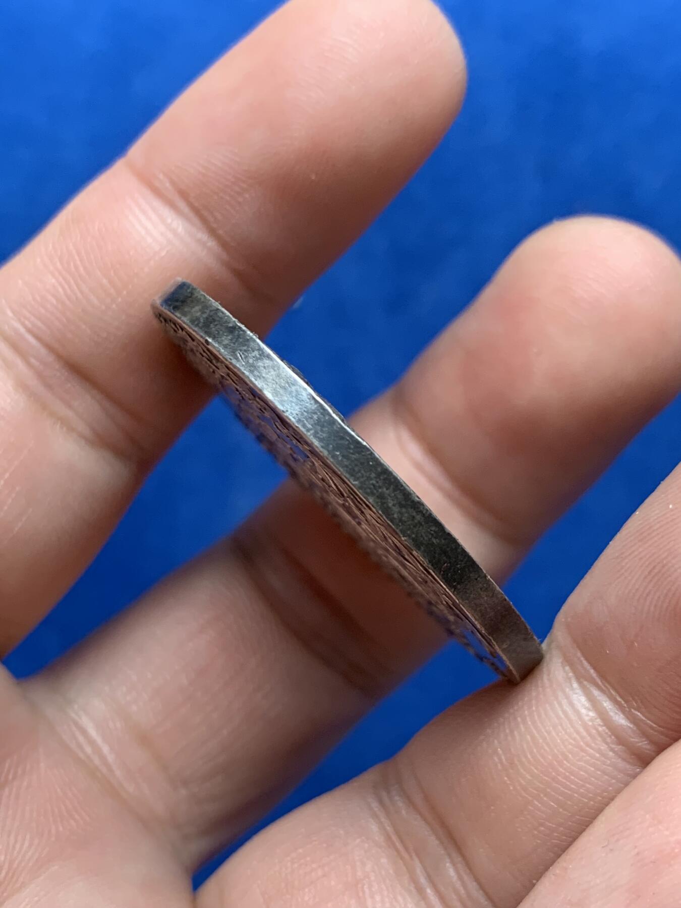 《竞宝斋》第285场- 周日，周一 2场连拍 （全场包邮） 英国1897年维多利亚加冕60周年纪念镀银纪念章 细节见图 34.4mm 28.2g