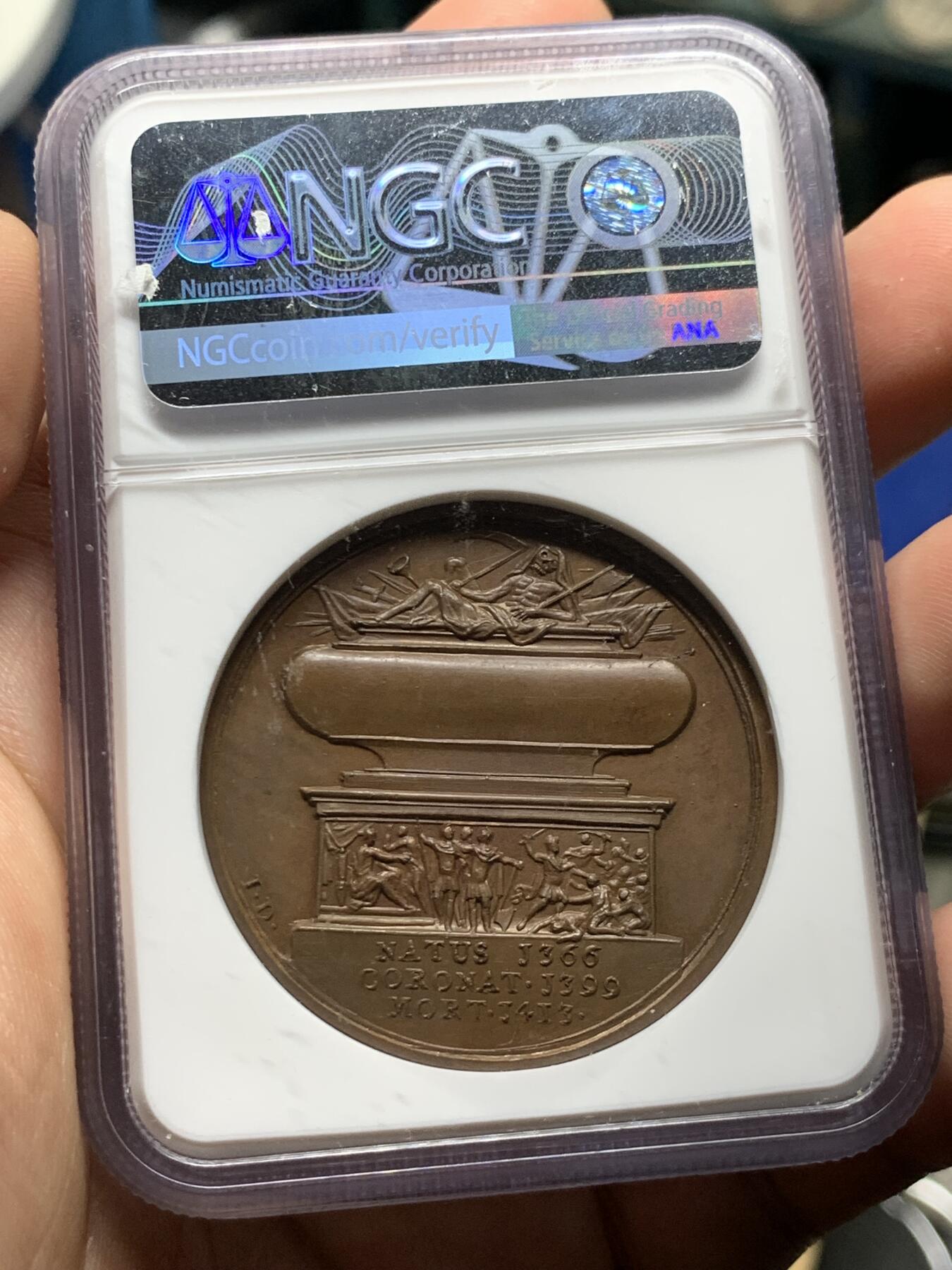 《竞宝斋》第285场- 周日，周一 2场连拍 （全场包邮） NGC MS64BN 英国1731英国君主15号纪念章 加厚盒装 NGC冠军分大铜章 亨利四世 高分精品 构图精妙 浮雕生动