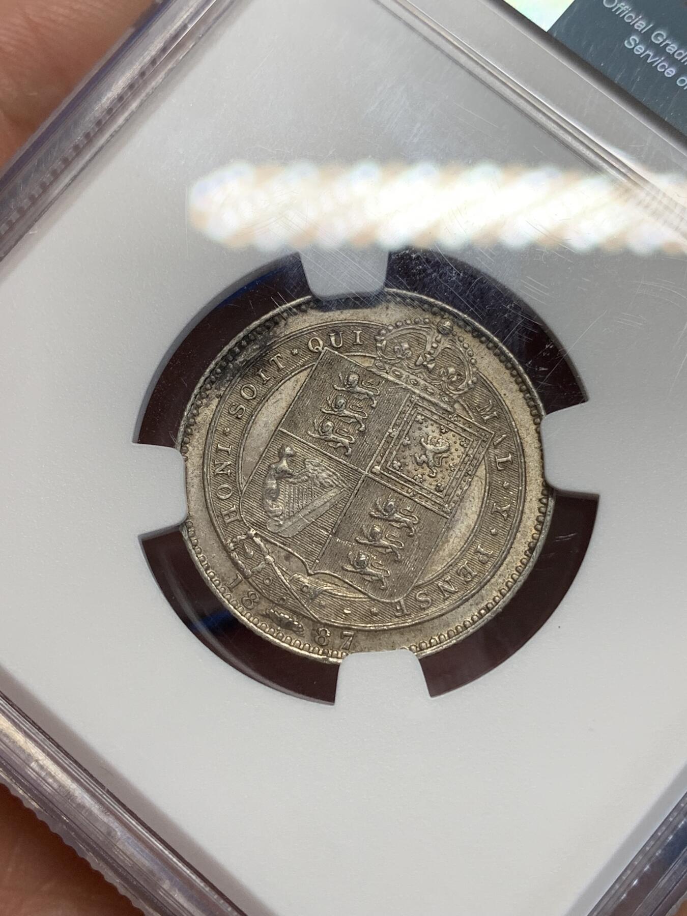 《竞宝斋》第285场- 周日，周一 2场连拍 （全场包邮） NGC AU55 英国1887年维多利亚1先令 原味带光 状态不错