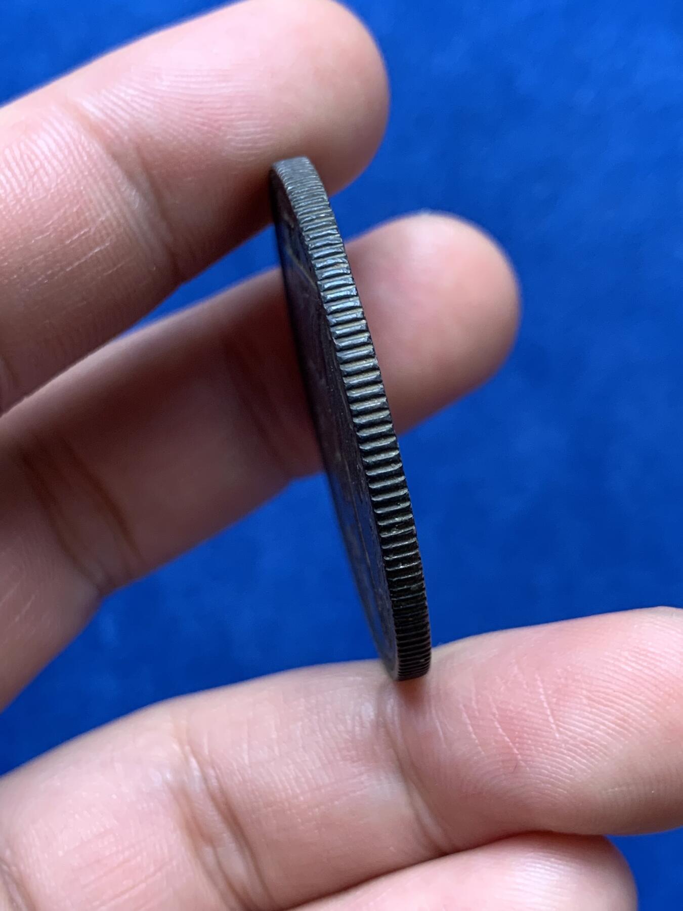 《竞宝斋》第285场- 周日，周一 2场连拍 （全场包邮） 法属印支1925年坐洋1皮阿斯特银币