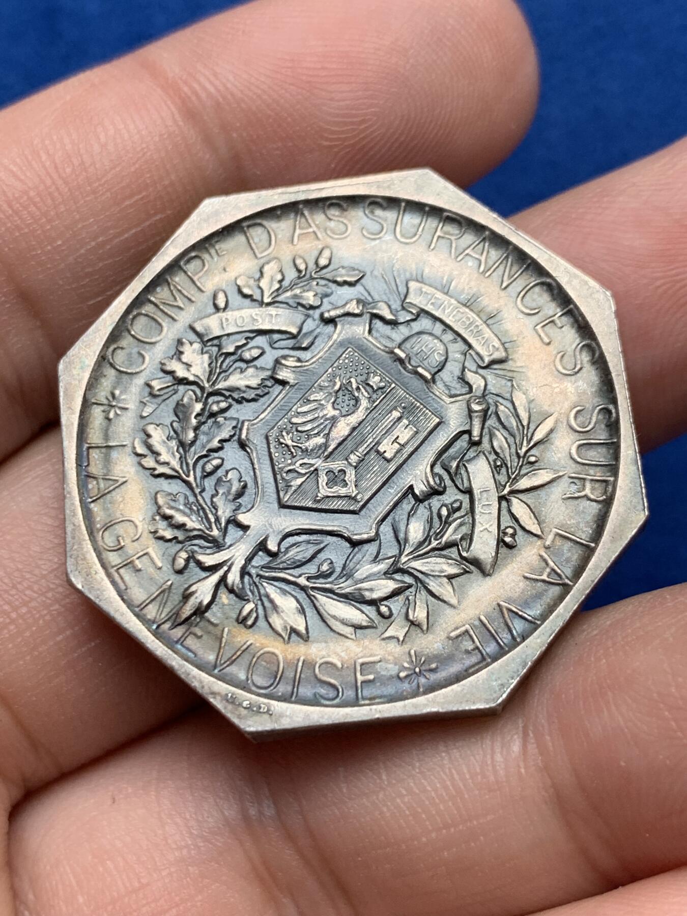 《竞宝斋》第285场- 周日，周一 2场连拍 （全场包邮） 稀少 瑞士园艺八角代币 好品 33.8mm 24.8g 细节见图