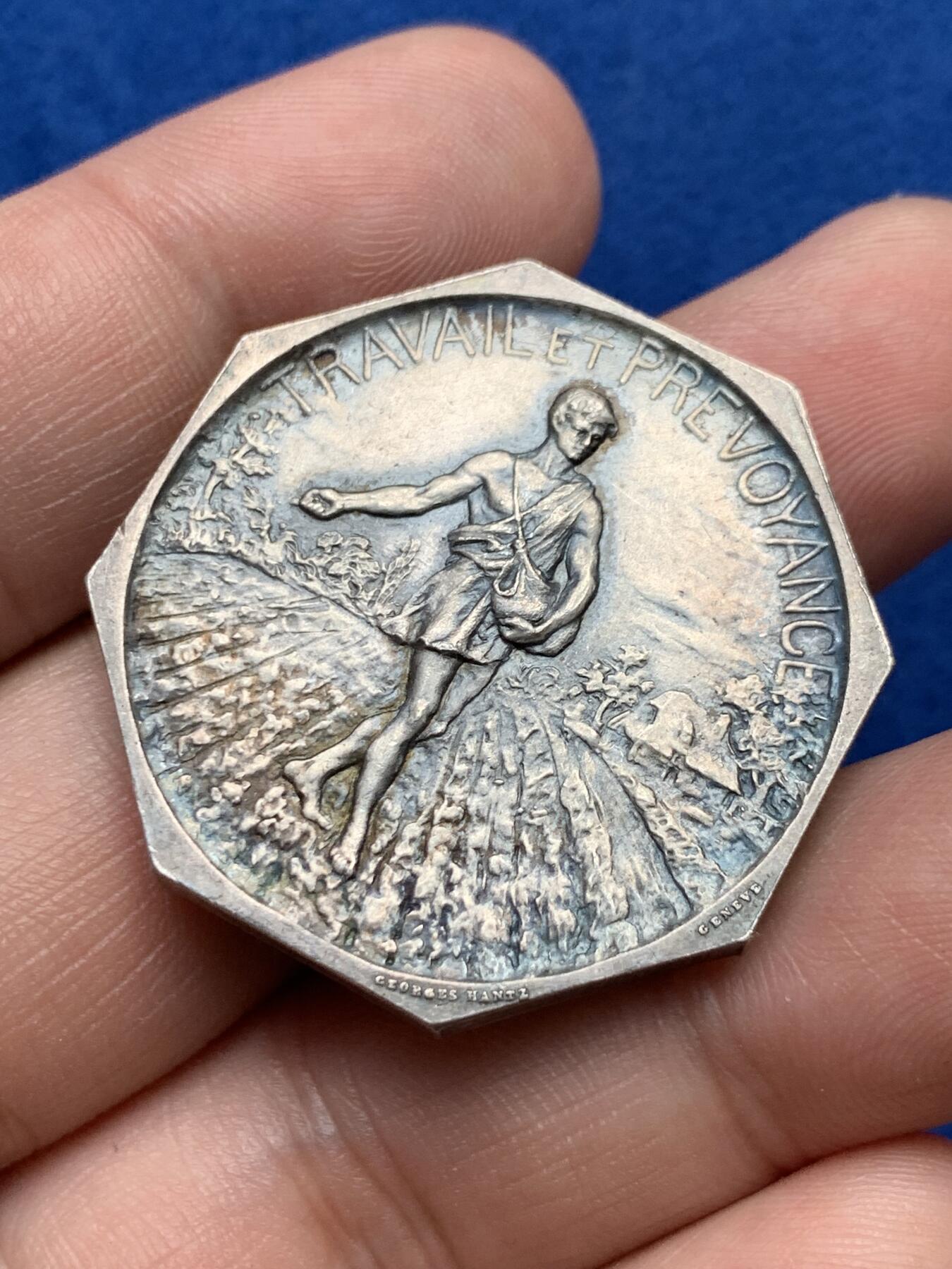 《竞宝斋》第285场- 周日，周一 2场连拍 （全场包邮） 稀少 瑞士园艺八角代币 好品 33.8mm 24.8g 细节见图