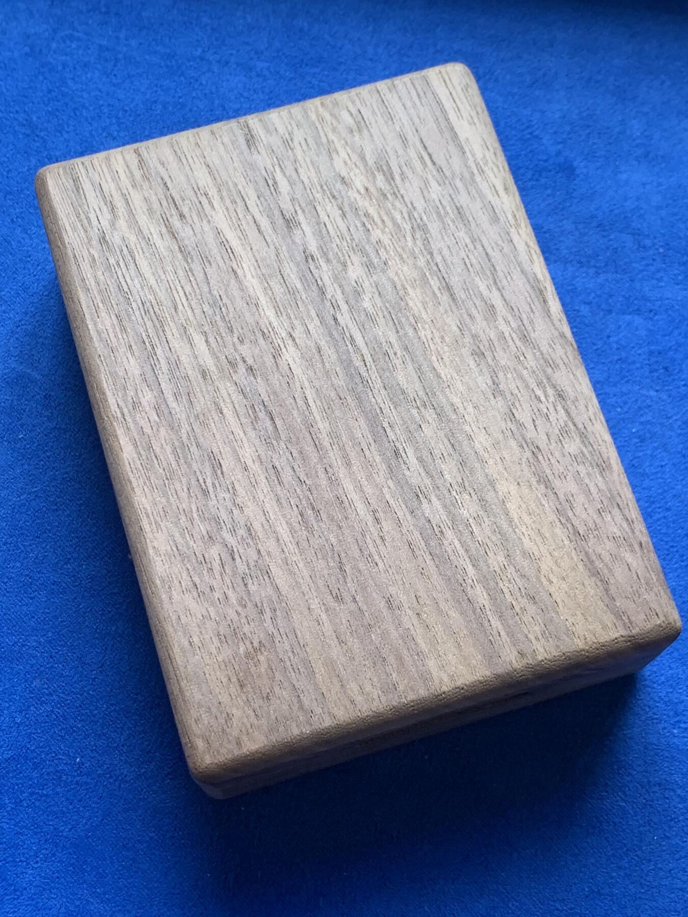 《竞宝斋》第285场- 周日，周一 2场连拍 （全场包邮） NAMI 北美黑桃木评级币保护盒 可放一枚PCGS评级币