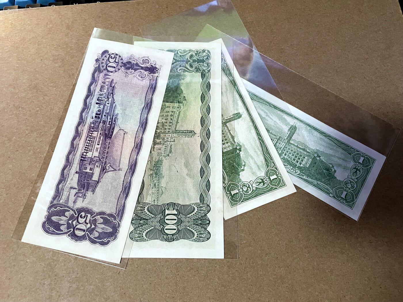 【Blue Auction】✨世界纸币精拍第499期【精】 【一组4张】台湾不同版本 1-100元 UNC/UNC-