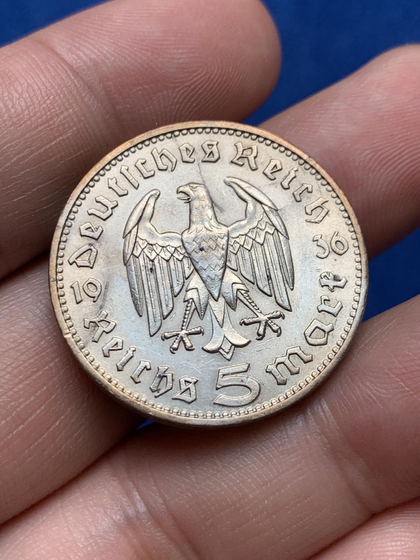 《竞宝斋》第285场- 周日，周一 2场连拍 （全场包邮） 1936年德意志第三帝国5马克银币 无字版 UNC好品 转光很不错的一枚