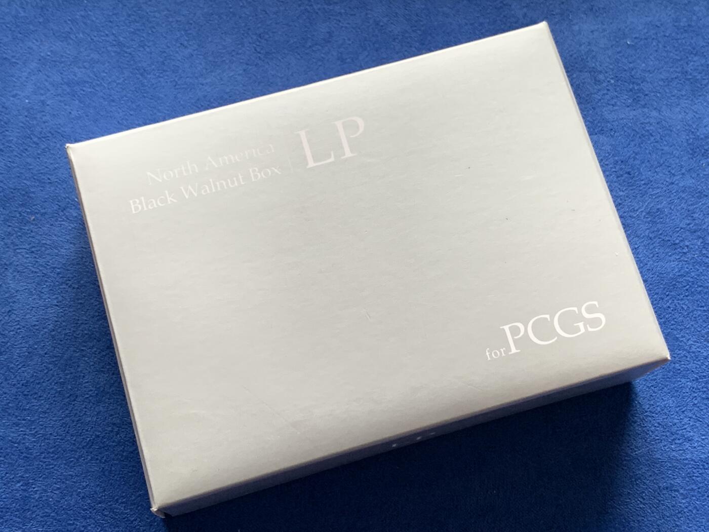 《竞宝斋》第285场- 周日，周一 2场连拍 （全场包邮） NAMI 北美黑桃木评级币保护盒 可放一枚PCGS评级币