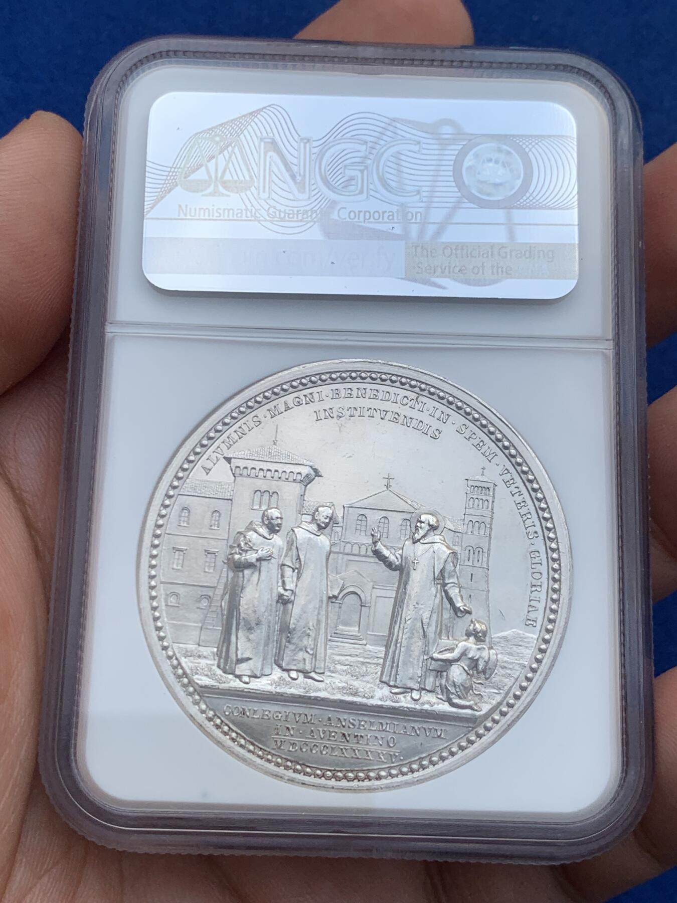《竞宝斋》第285场- 周日，周一 2场连拍 （全场包邮） NGC MS61 梵蒂冈 1895年 利奥十三世 圣安塞尔莫学院 银章 加厚盒装 白净清晰