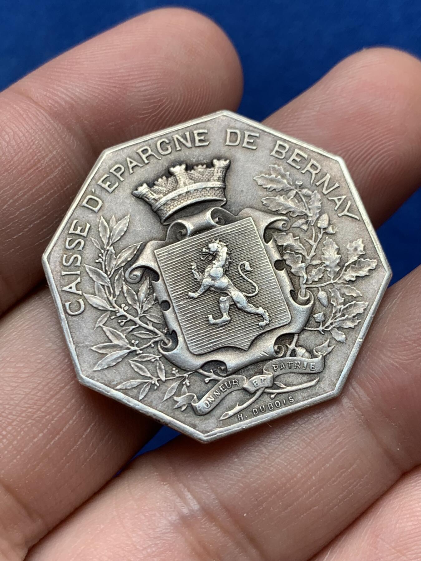 《竞宝斋》第285场- 周日，周一 2场连拍 （全场包邮） 1919年法国贝尔奈储蓄银行八角银代币 丰饶角1ARGENT边铭 33mm 12.9g