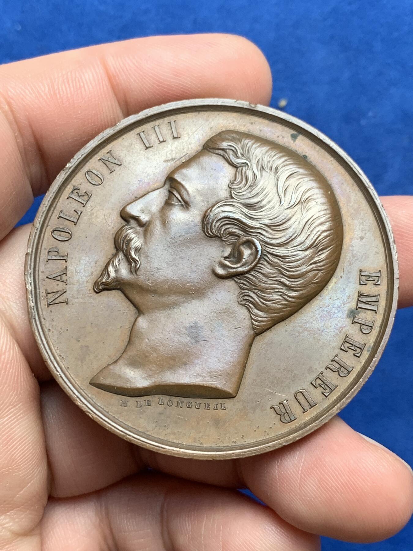 《竞宝斋》第285场- 周日，周一 2场连拍 （全场包邮） 1863年法国拿破仑三世农业铜章 木质原盒 大尺寸 直径51.1mm 重量60.8克