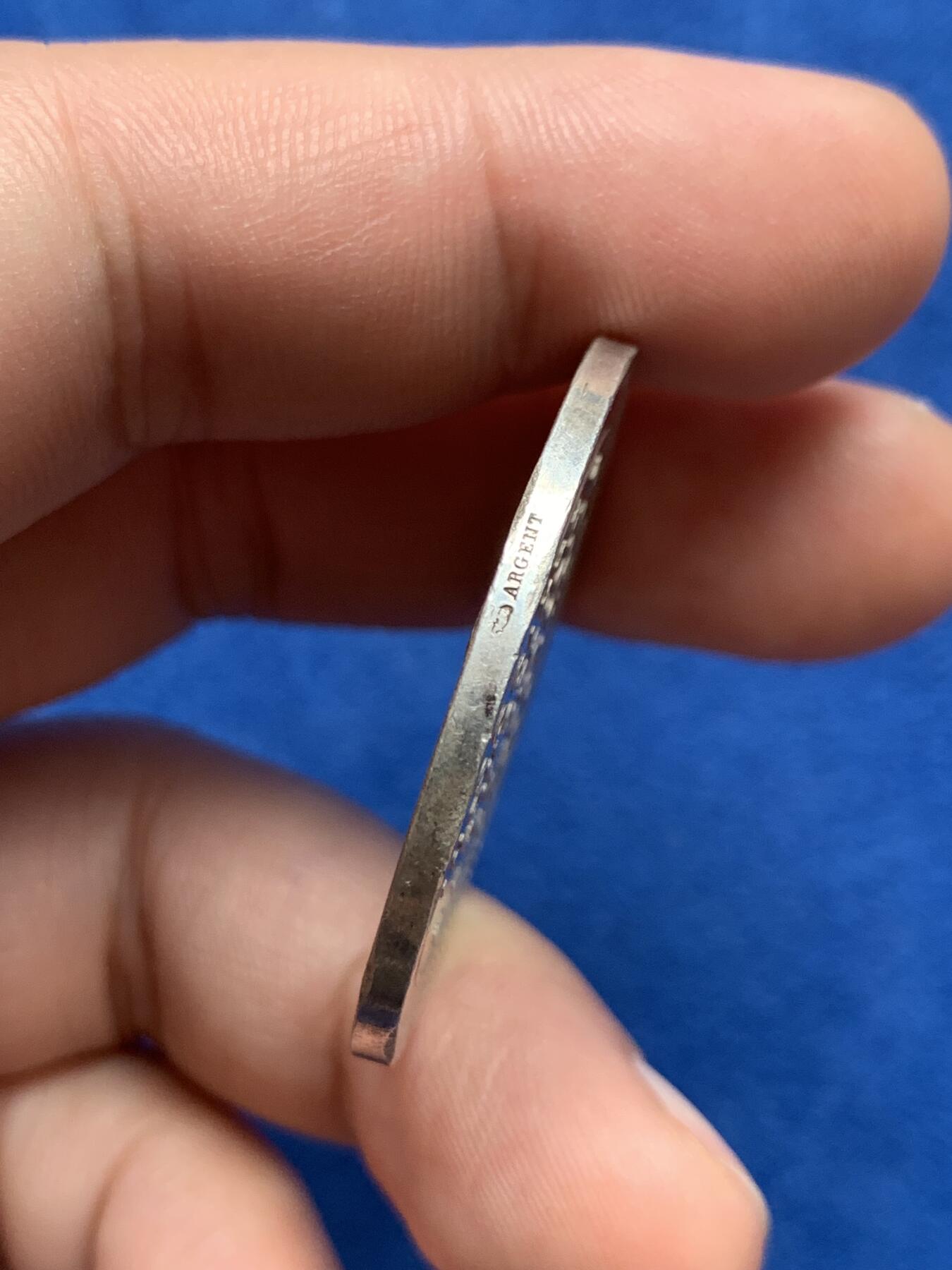 《竞宝斋》第285场- 周日，周一 2场连拍 （全场包邮） 法国里尔工业公司圆型银代币 丰饶角边铭 37mm 22.1g