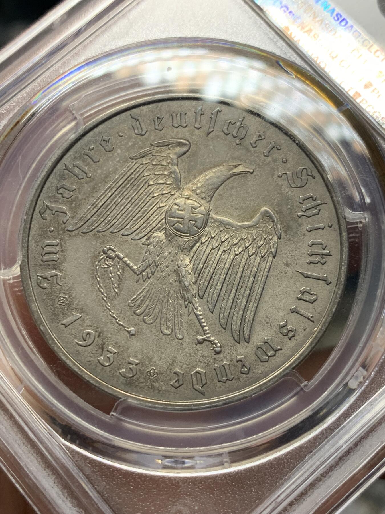 《竞宝斋》第285场- 周日，周一 2场连拍 （全场包邮） PCGS SP63 德国1933帝国锁链鹰银章 c30最稀少的版别 冠军分 深彩老包浆 上涨品种