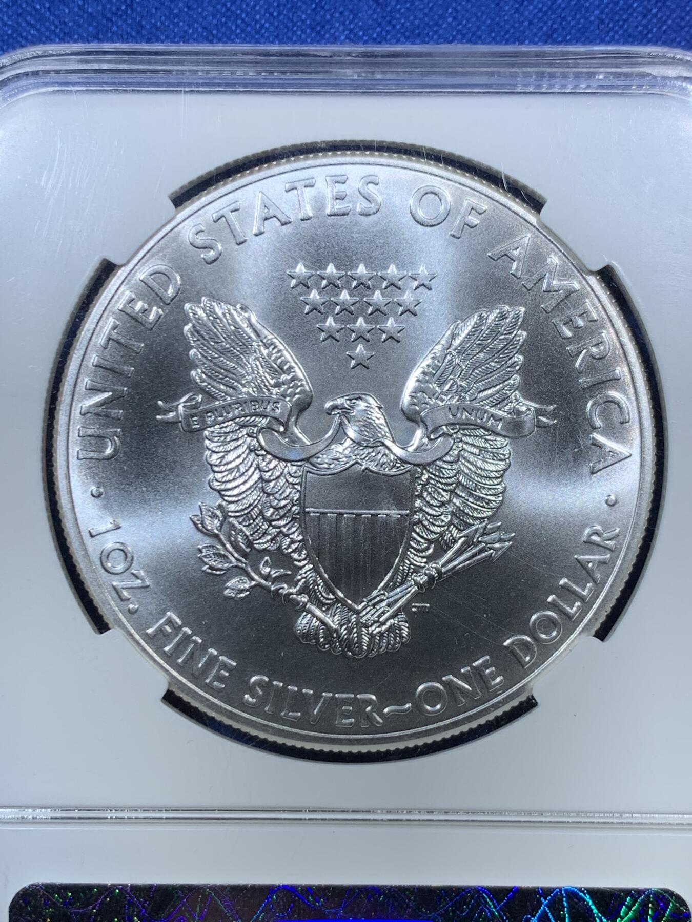 《竞宝斋》第285场- 周日，周一 2场连拍 （全场包邮） NPGS MS70 美国2015行走女神纪念银币 满分好品普质纪念银币