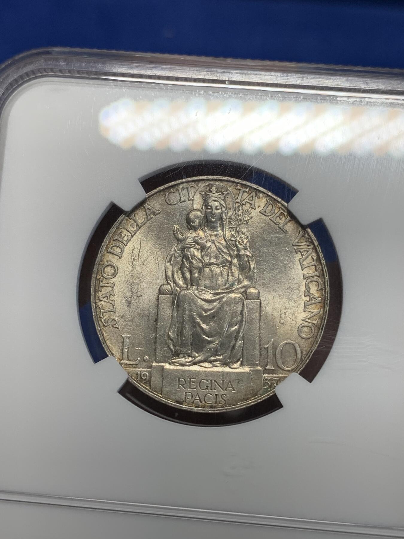 《竞宝斋》第285场- 周日，周一 2场连拍 （全场包邮） NGC MS61 梵蒂冈1937圣母抱婴10里拉银币 原光车轮光 略有低评