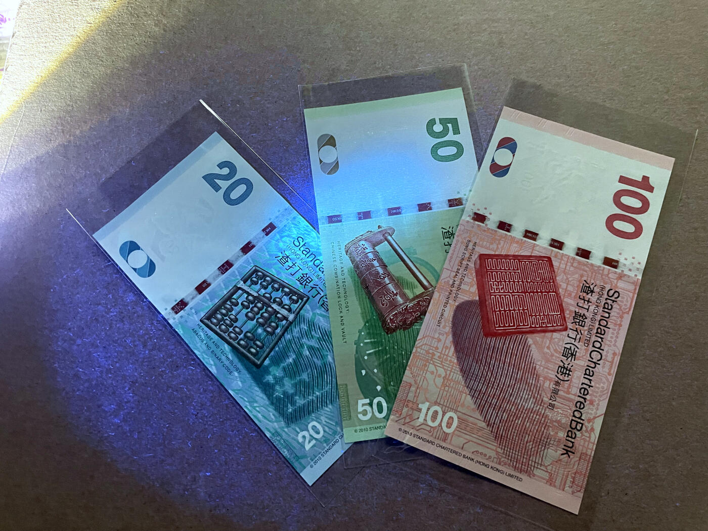 【Blue Auction】✨世界纸币精拍第499期【精】 【一组3张】香港 渣打20-100元 全新UNC