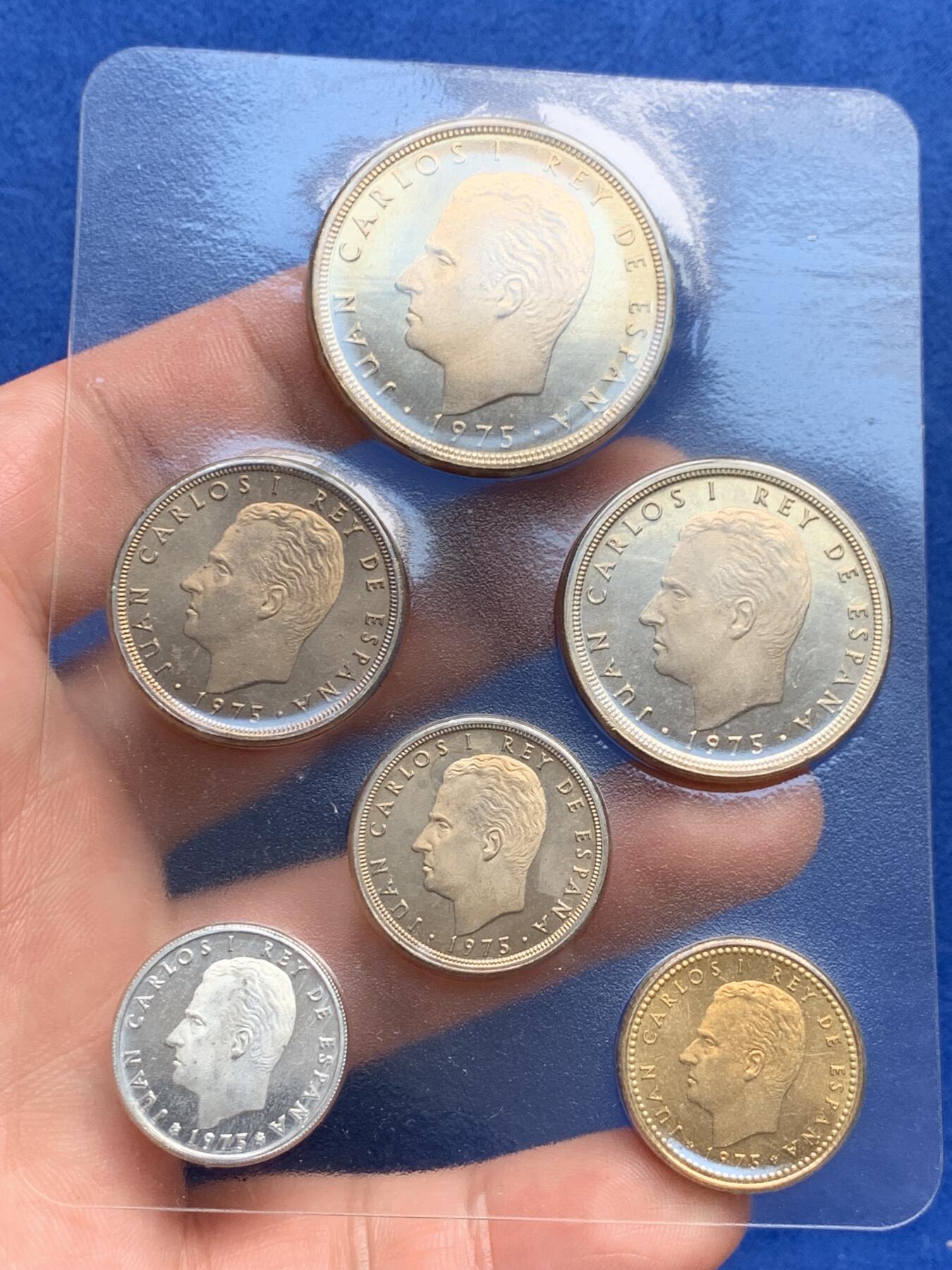 《竞宝斋》第285场- 周日，周一 2场连拍 （全场包邮） 册装 西班牙1975胡安卡洛斯一世6枚装套币