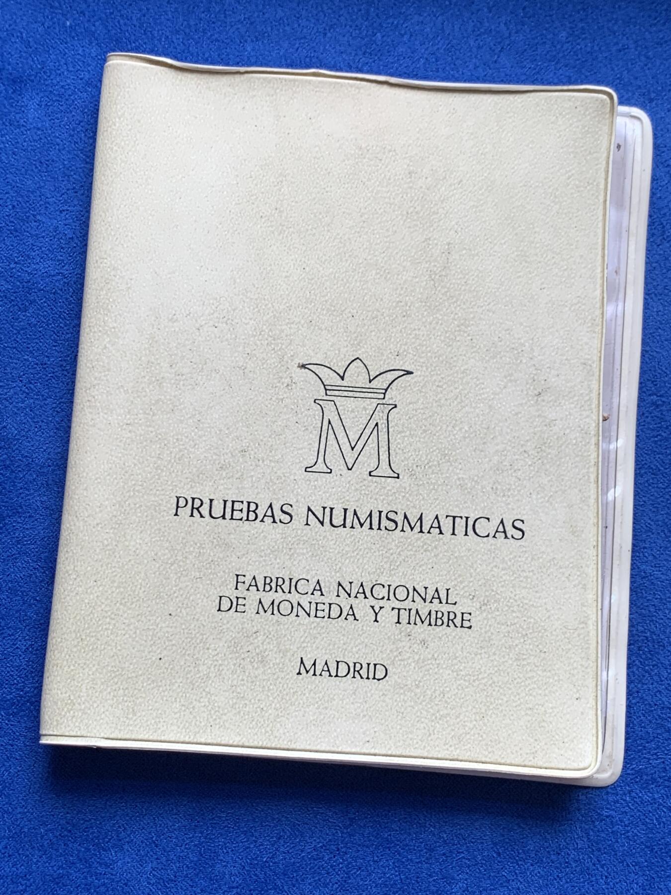 《竞宝斋》第285场- 周日，周一 2场连拍 （全场包邮） 册装 西班牙1975胡安卡洛斯一世6枚装套币