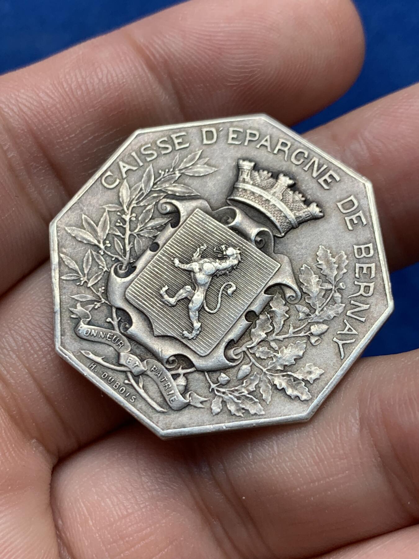 《竞宝斋》第285场- 周日，周一 2场连拍 （全场包邮） 1919年法国贝尔奈储蓄银行八角银代币 丰饶角1ARGENT边铭 33mm 12.9g