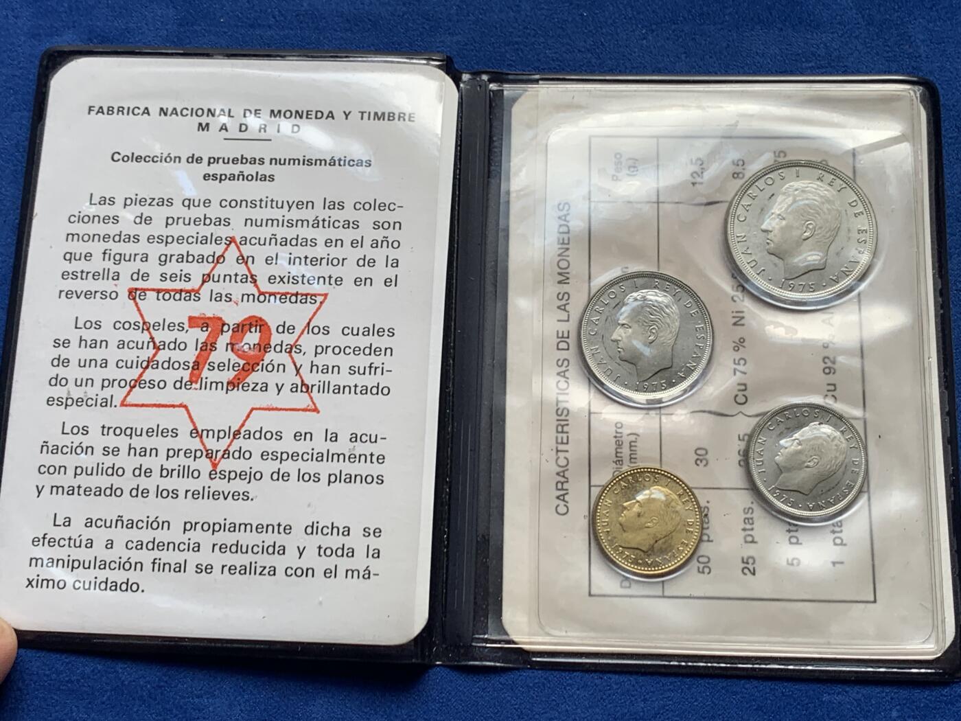 《竞宝斋》第285场- 周日，周一 2场连拍 （全场包邮） 册装 西班牙1975胡安卡洛斯一世4枚装套币