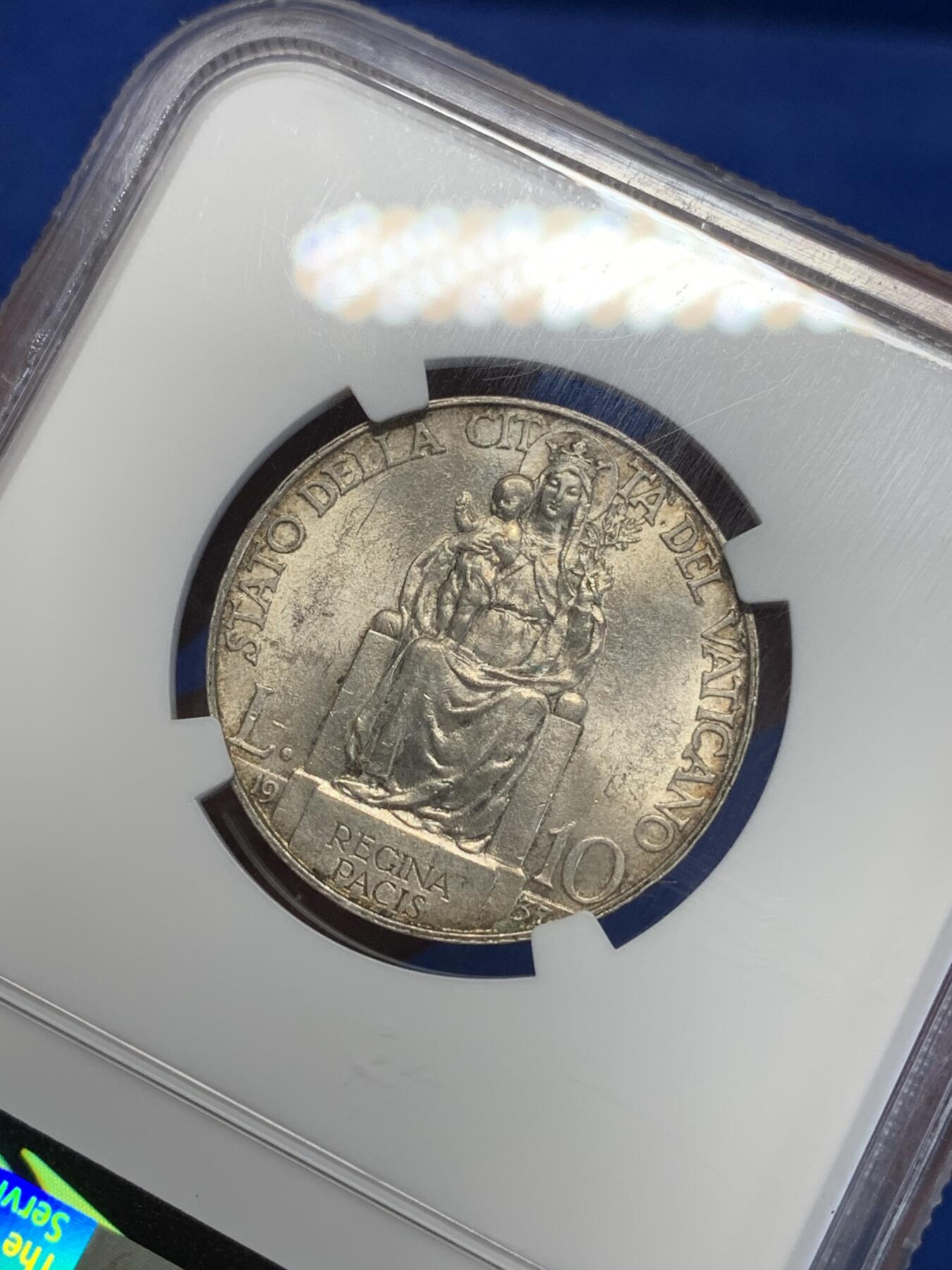 《竞宝斋》第285场- 周日，周一 2场连拍 （全场包邮） NGC MS61 梵蒂冈1937圣母抱婴10里拉银币 原光车轮光 略有低评