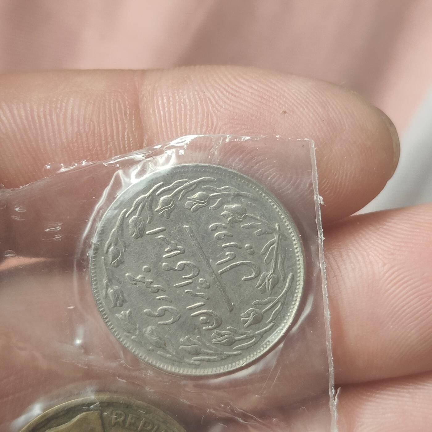 英雄古币捡漏专场第一期无押金可累计捡漏，全场50包邮，偏远地区除外。 外国古币