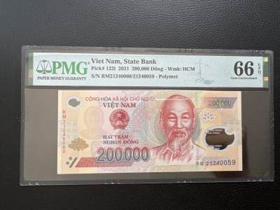 桂P钱币文化工作室拍卖第十四期 - 越南20万盾塑料错钞，左右号码不一致，PMG权威评级，稀少品种