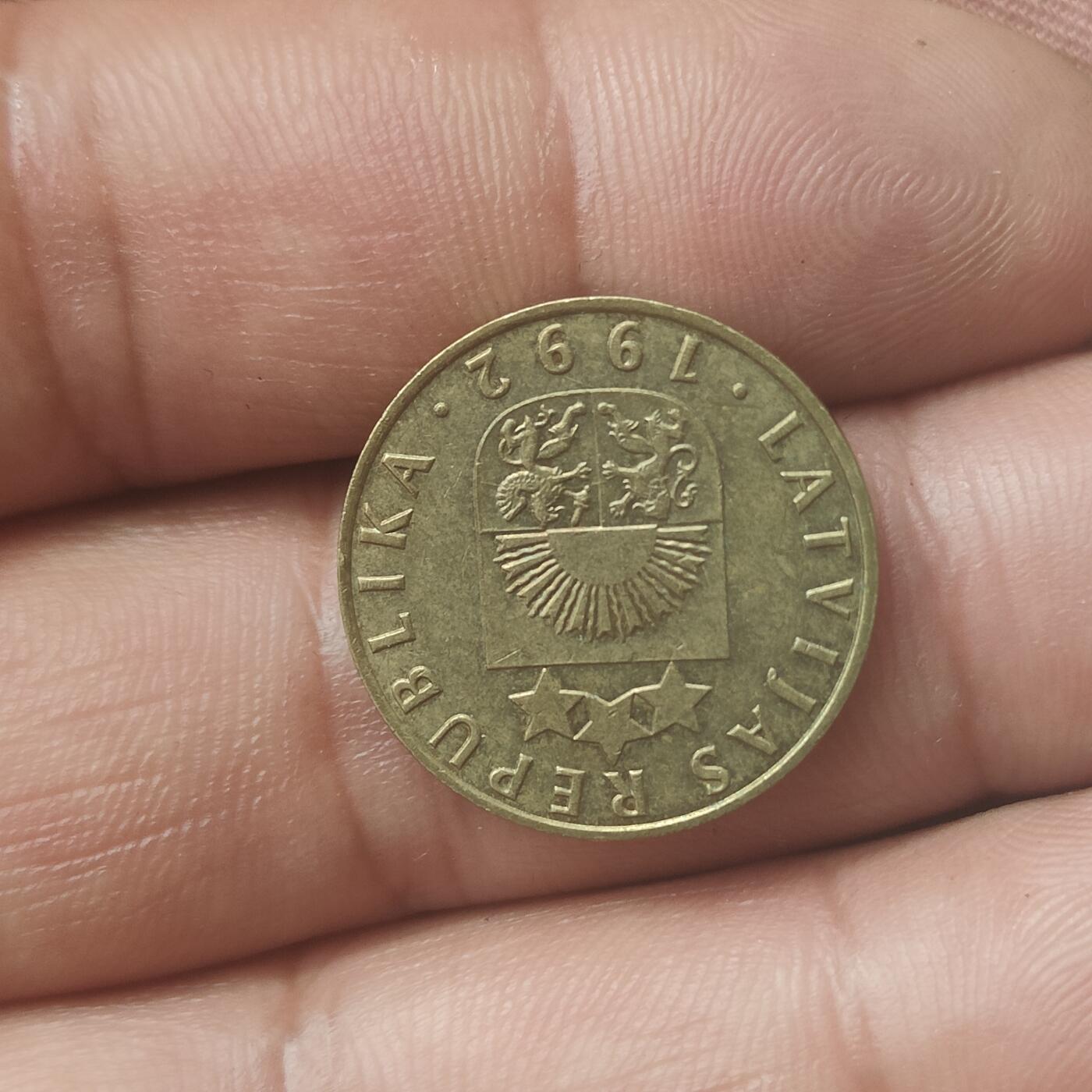 英雄古币捡漏专场第一期无押金可累计捡漏，全场50包邮，偏远地区除外。 外国古币