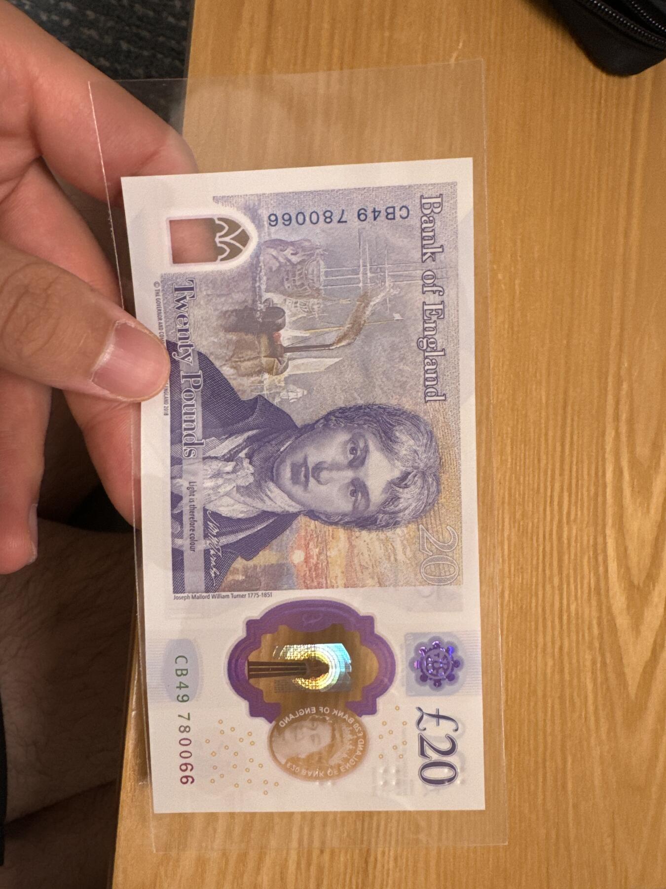 英国20 Pounds  UNC 无4