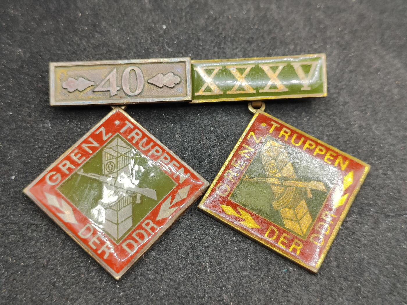 全场0元起拍 第171期 咸鱼国勋章拍卖专场 7月7日（周日）下午6：00开始 东德边防部队35与40周年徽章两个