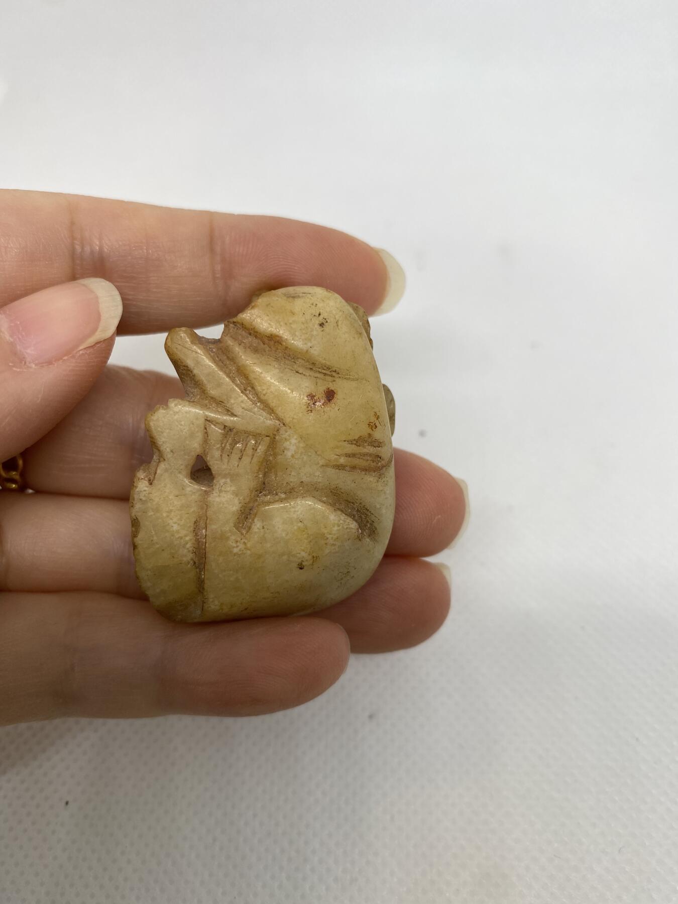 老玉兽，尺寸3.9*2.8厘米，有残，品相如图，350包快递