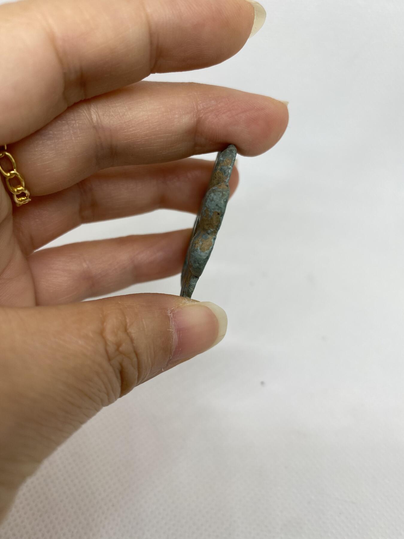 老铜挂花，尺寸4*3.5厘米，品相如图，168包快递