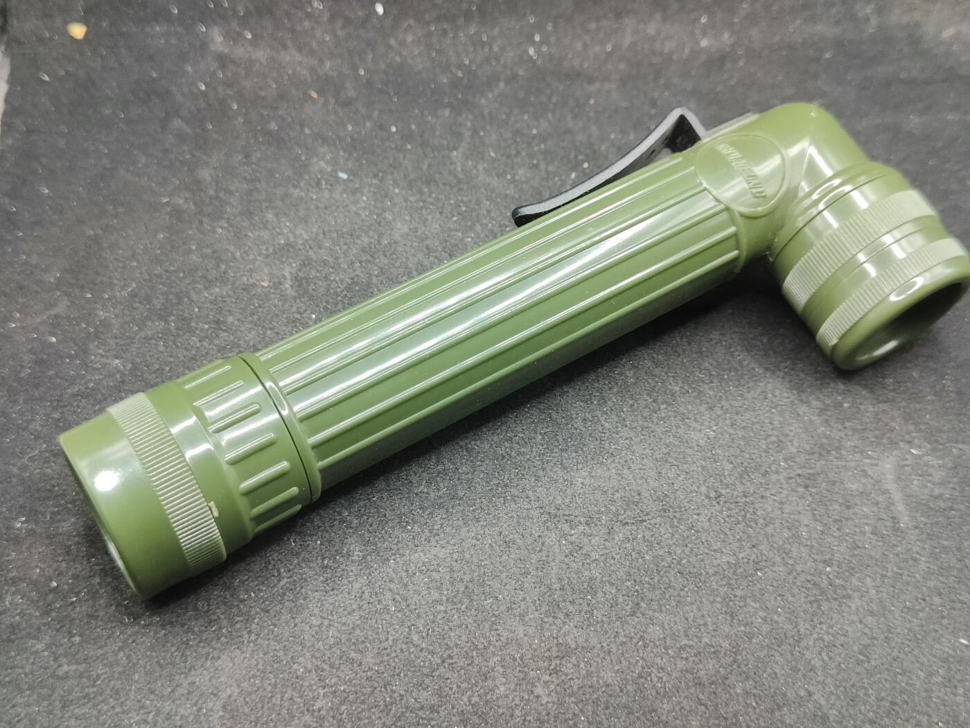 全场0元起拍 第171期 咸鱼国勋章拍卖专场 7月7日（周日）下午6：00开始 韩军军用手电筒 可使用