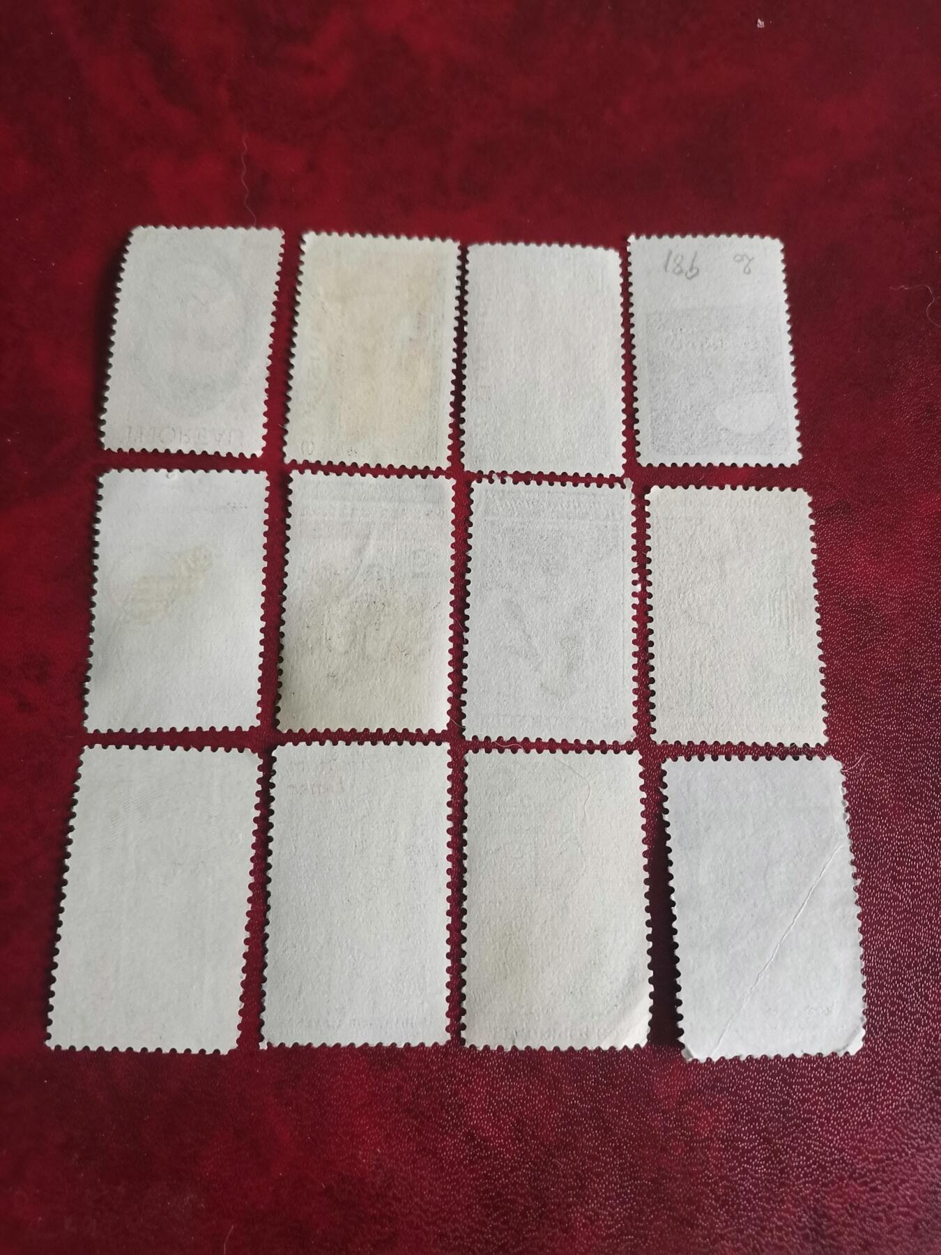 279美国专题纪念邮票12种不同一起出让。