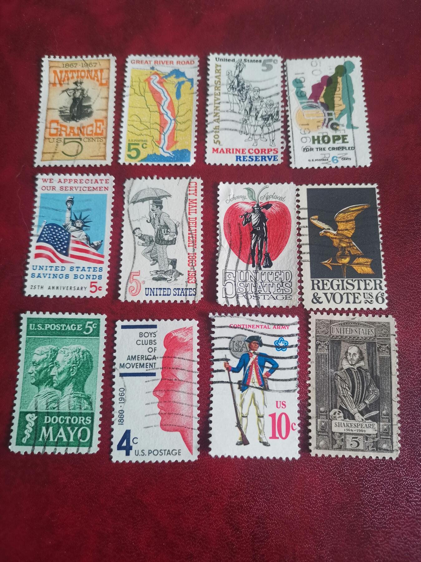 276美国专题纪念邮票12种不同一起出让。