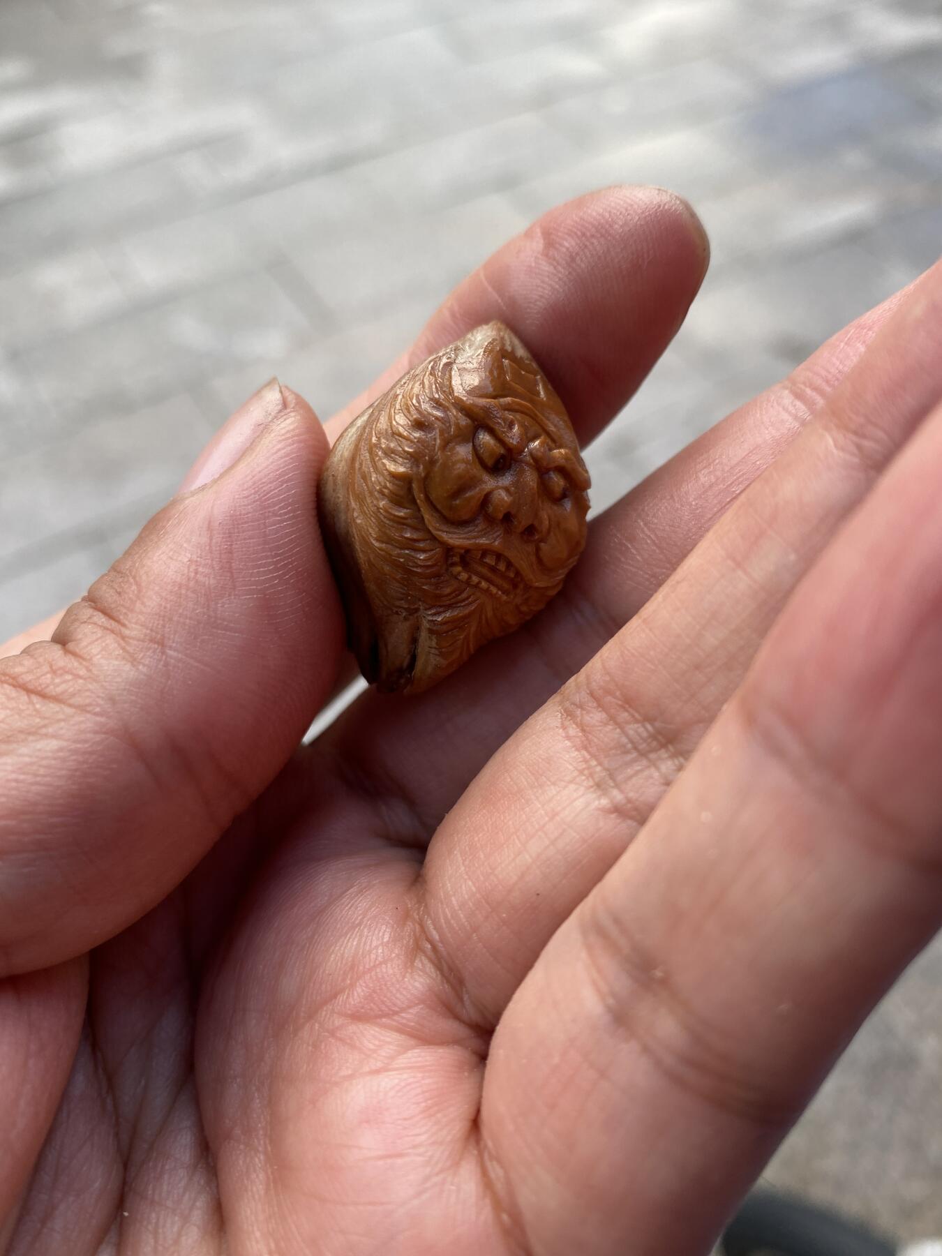 苏工手工核雕传统非物质文化遗产