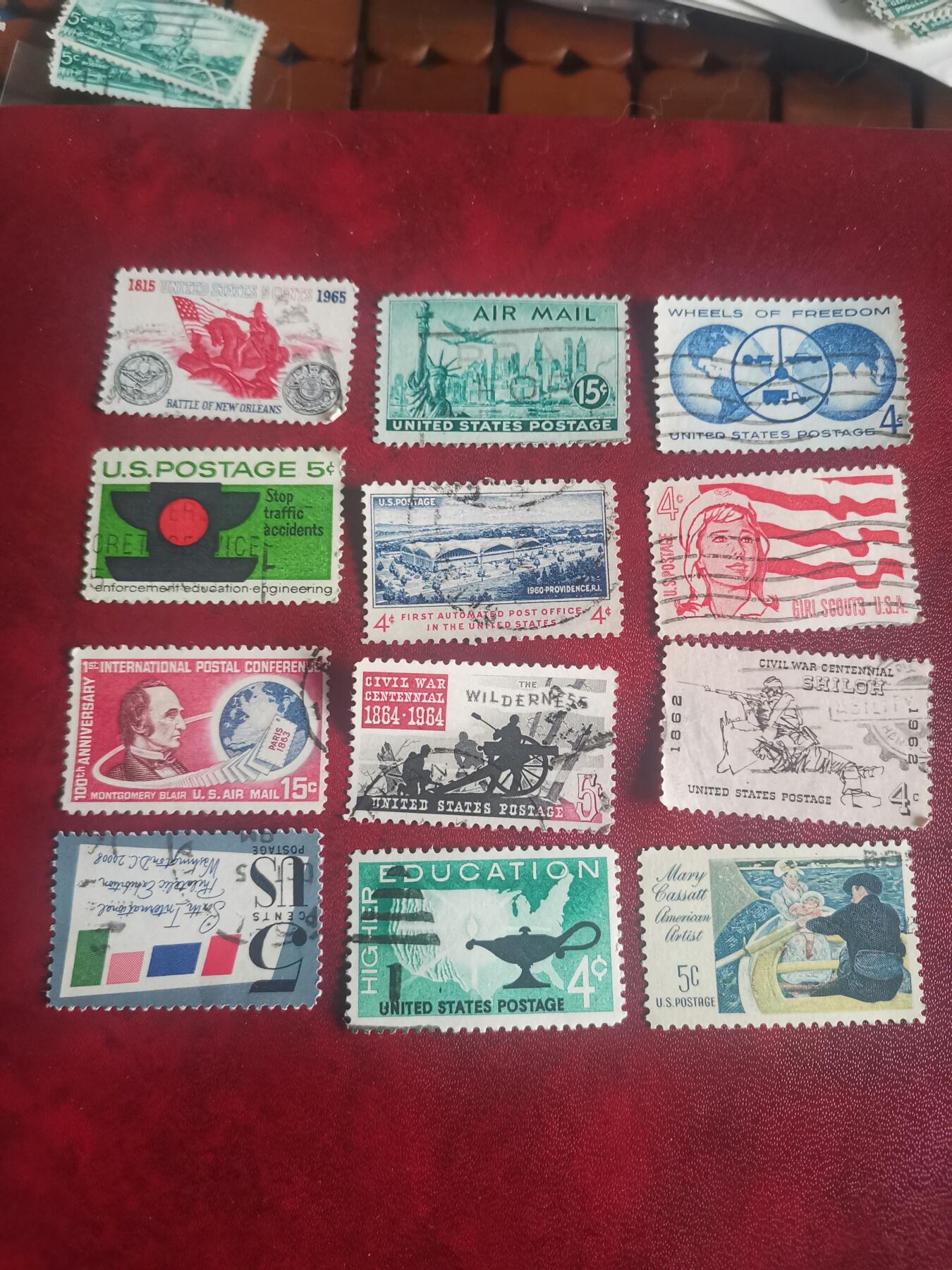 397美国专题纪念邮票12种不同一起出让。