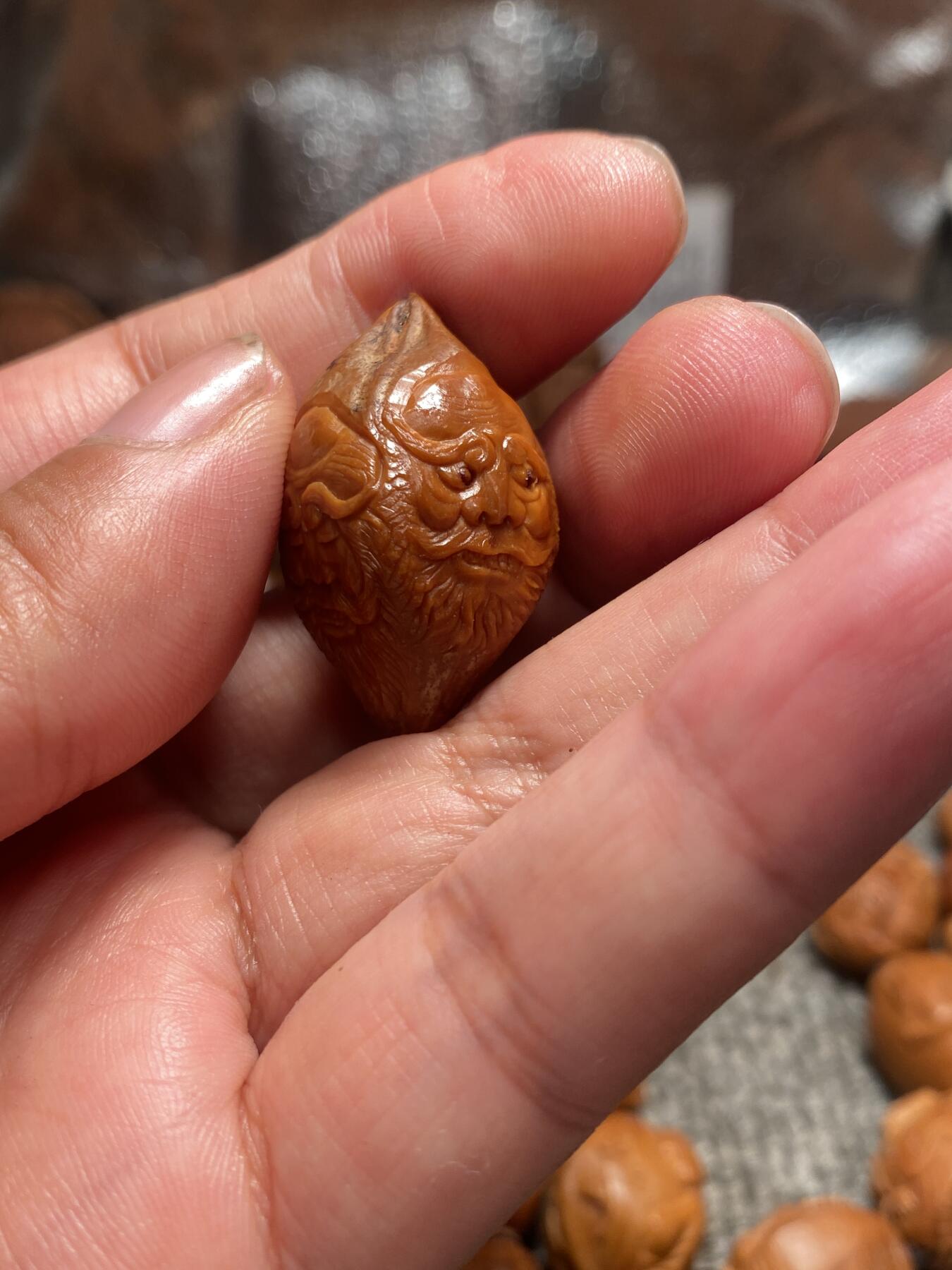 苏工手工核雕传统非物质文化遗产