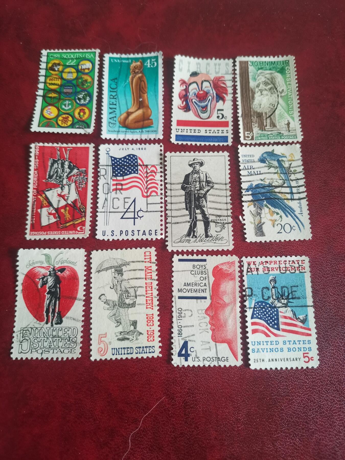 272美国专题纪念邮票12种不同一起出让。