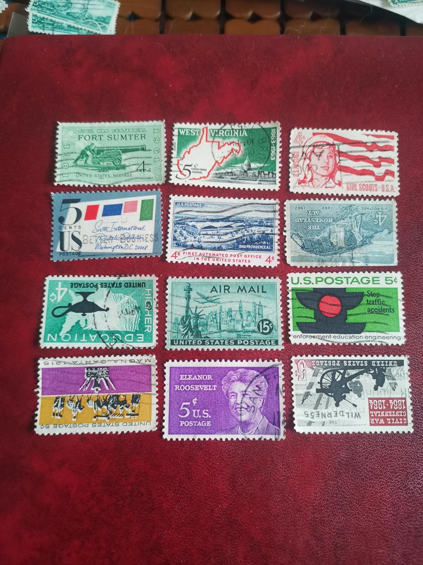 384美国专题纪念邮票12种不同一起出让。