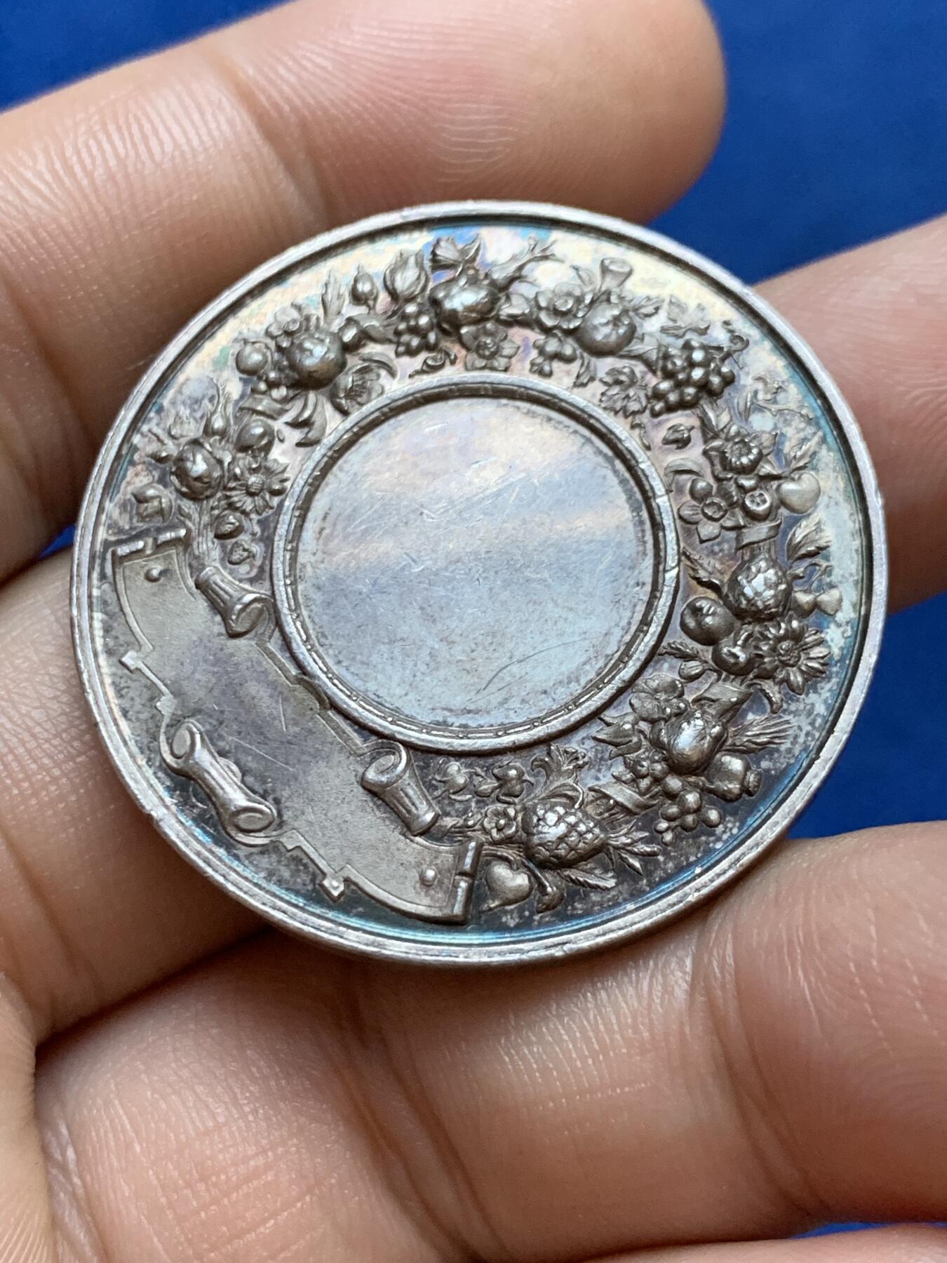 《竞宝斋》第286场-周六， 周日，周一 3场连拍 （全场包邮） 法国马孔园艺协会圆型银代币 丰饶角边铭 36mm 20.1g