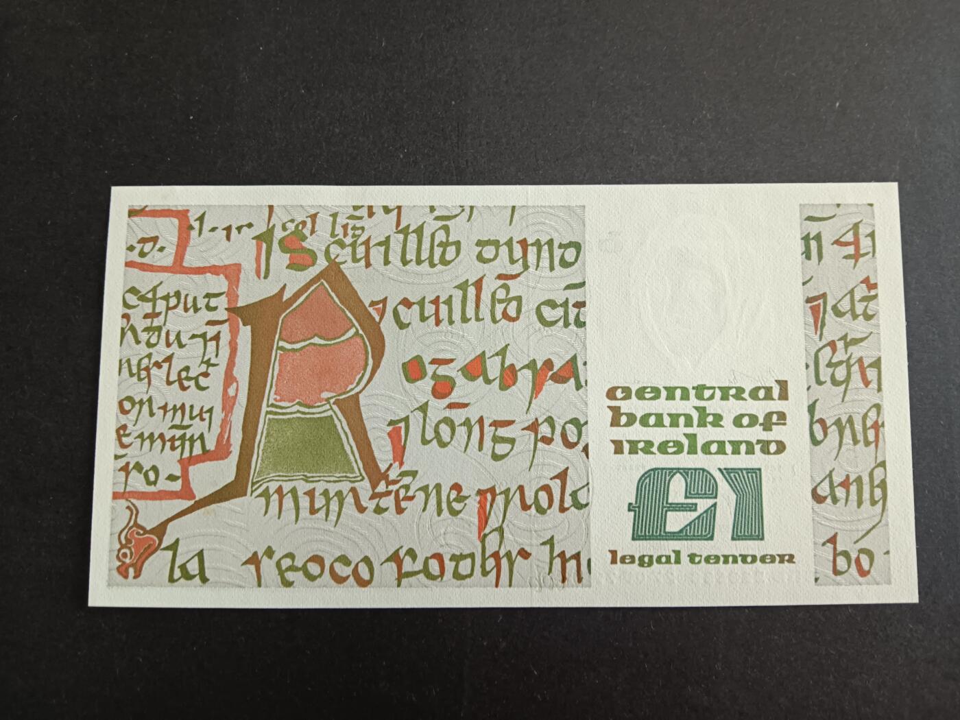 博彦收藏7月10日纸币专场 爱尔兰 1979 牛皮书 1镑UNC 无47号码