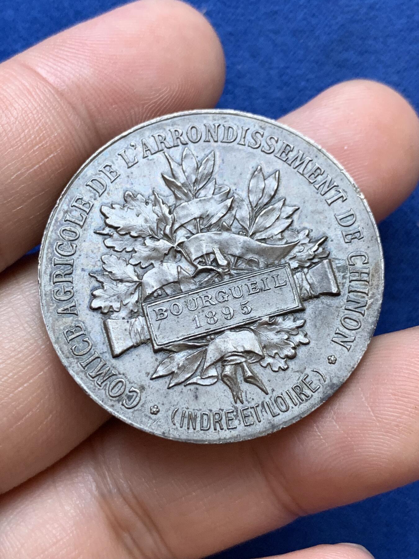 《竞宝斋》第286场-周六， 周日，周一 3场连拍 （全场包邮） 法国1895希农地区农业展银奖章 950/1000 36mm 22.4g 