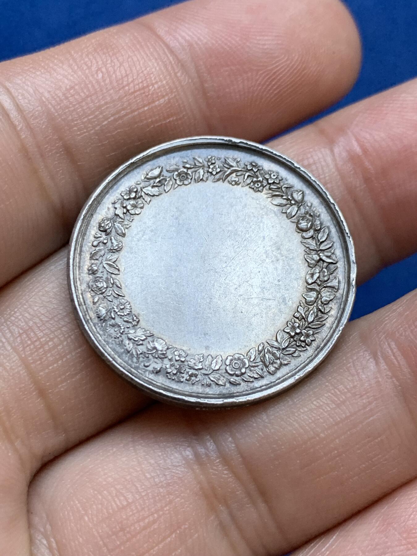 《竞宝斋》第286场-周六， 周日，周一 3场连拍 （全场包邮） 法国婚姻纪念圆型银代币 蜜蜂边铭 28mm 11.1g