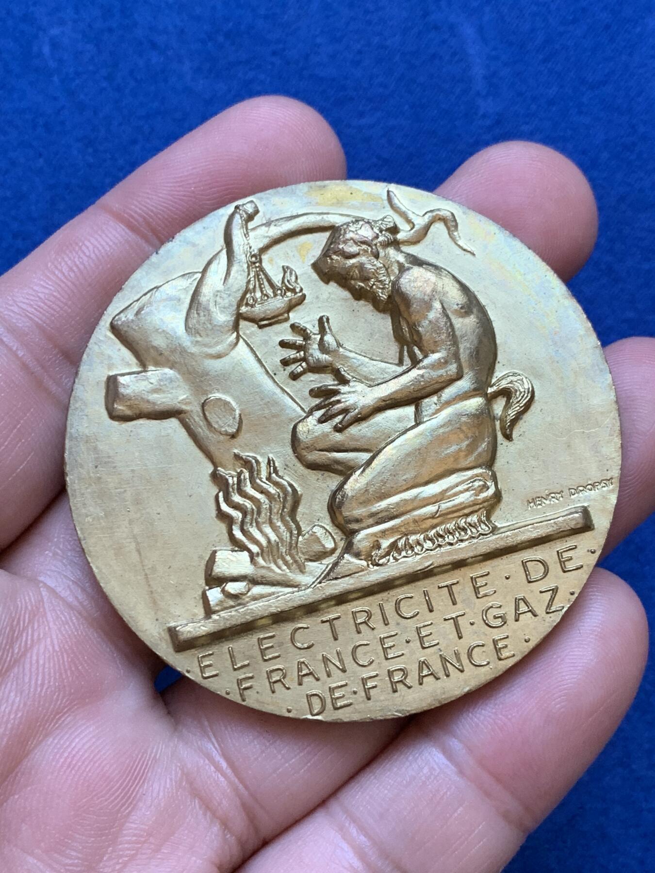 《竞宝斋》第286场-周六， 周日，周一 3场连拍 （全场包邮） 法国电力和天然气铜章 70.7g 54.8mm