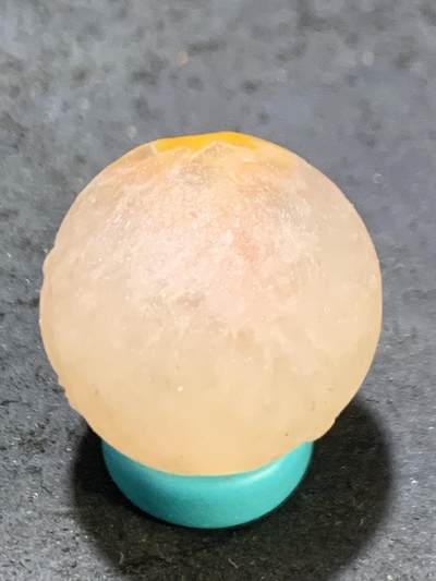 精美冰飘亚光满冰飘糖心战国红玛瑙巧雕喜上眉梢随形珠一个， 精美冰飘亚光满冰飘糖心战国红玛瑙巧雕喜上眉梢随形珠一个，