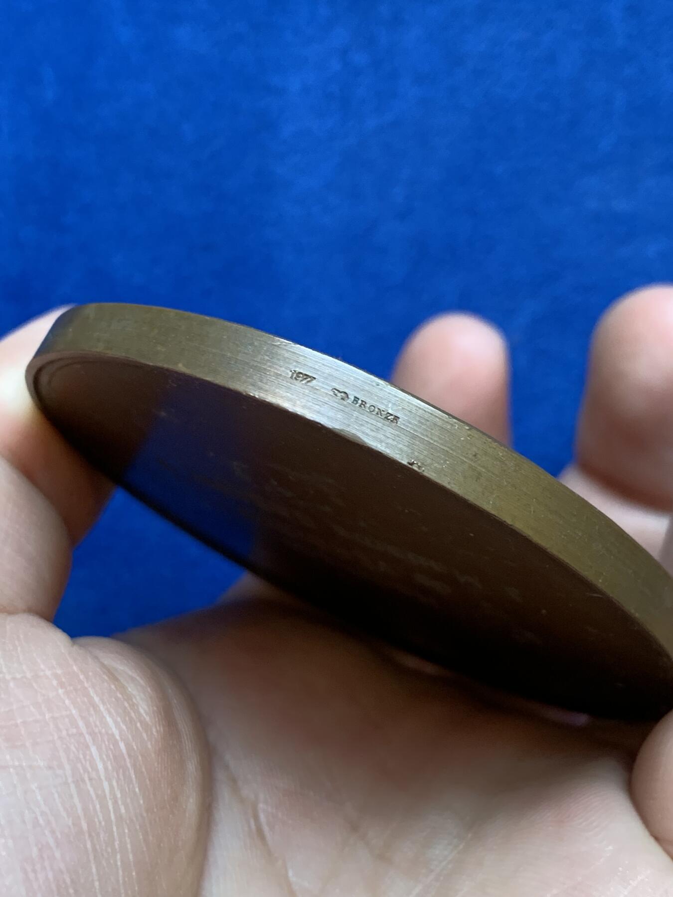 《竞宝斋》第286场-周六， 周日，周一 3场连拍 （全场包邮） 法国由马恩州副议员布鲁诺·布尔格-布罗克提供的铜质奖章 146.2g 68.3mm 丰饶角边铭