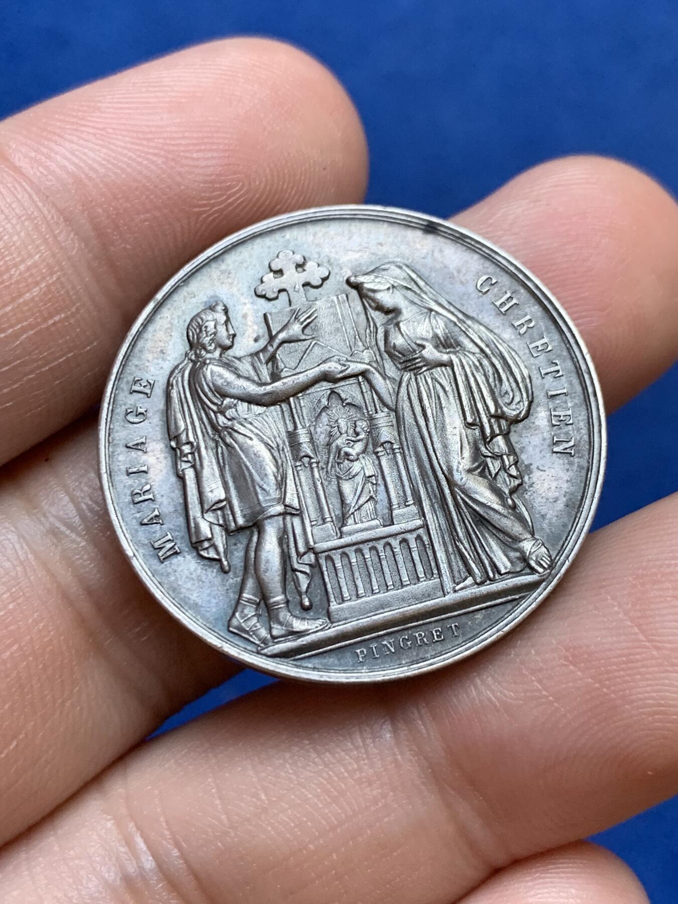 《竞宝斋》第286场-周六， 周日，周一 3场连拍 （全场包邮） 法国婚姻纪念圆型银代币 蜜蜂边铭 30mm 12.3g