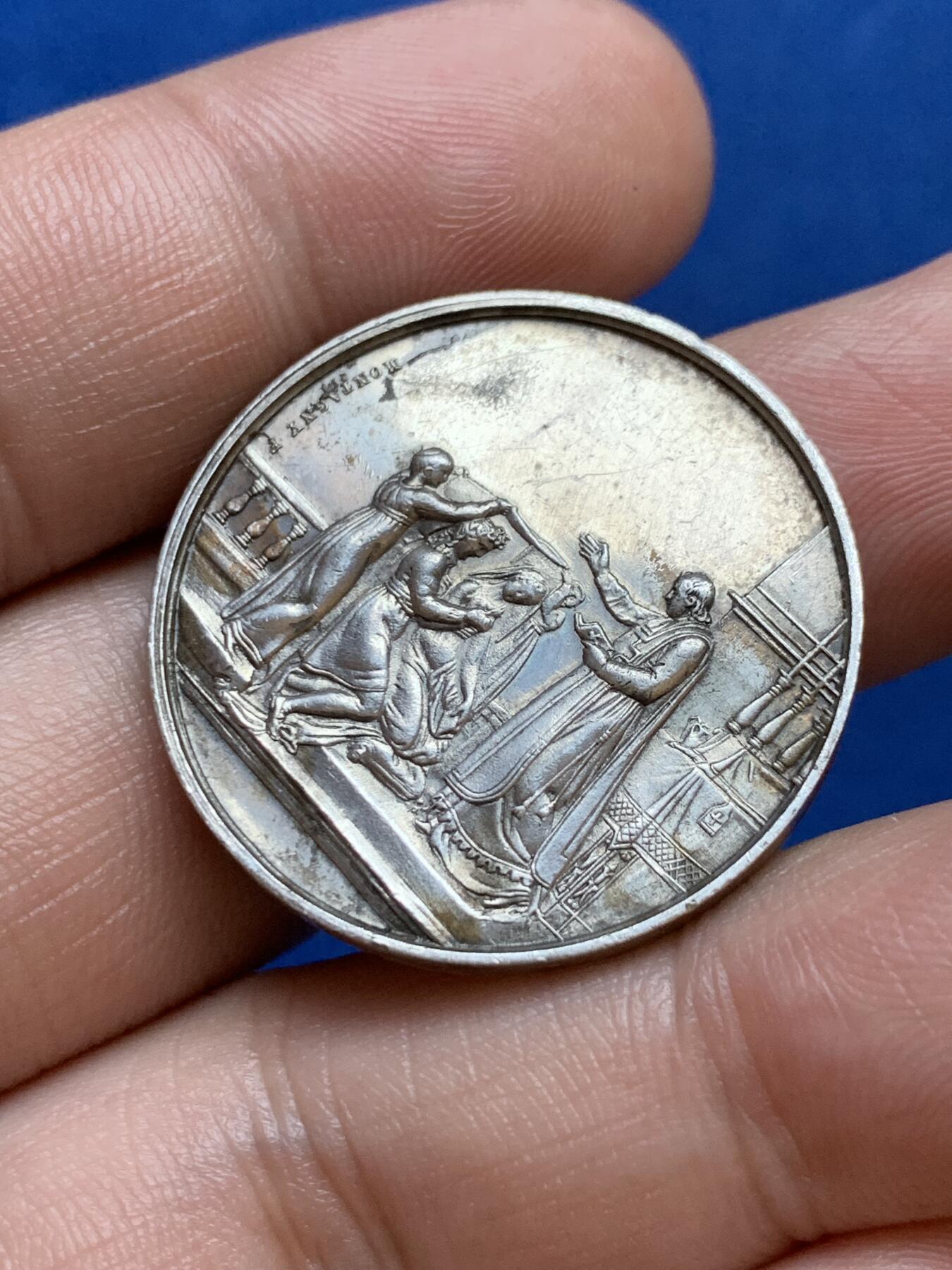 《竞宝斋》第286场-周六， 周日，周一 3场连拍 （全场包邮） 法国基督教婚礼圆型银代币 蜜蜂边铭 30mm 11.9g