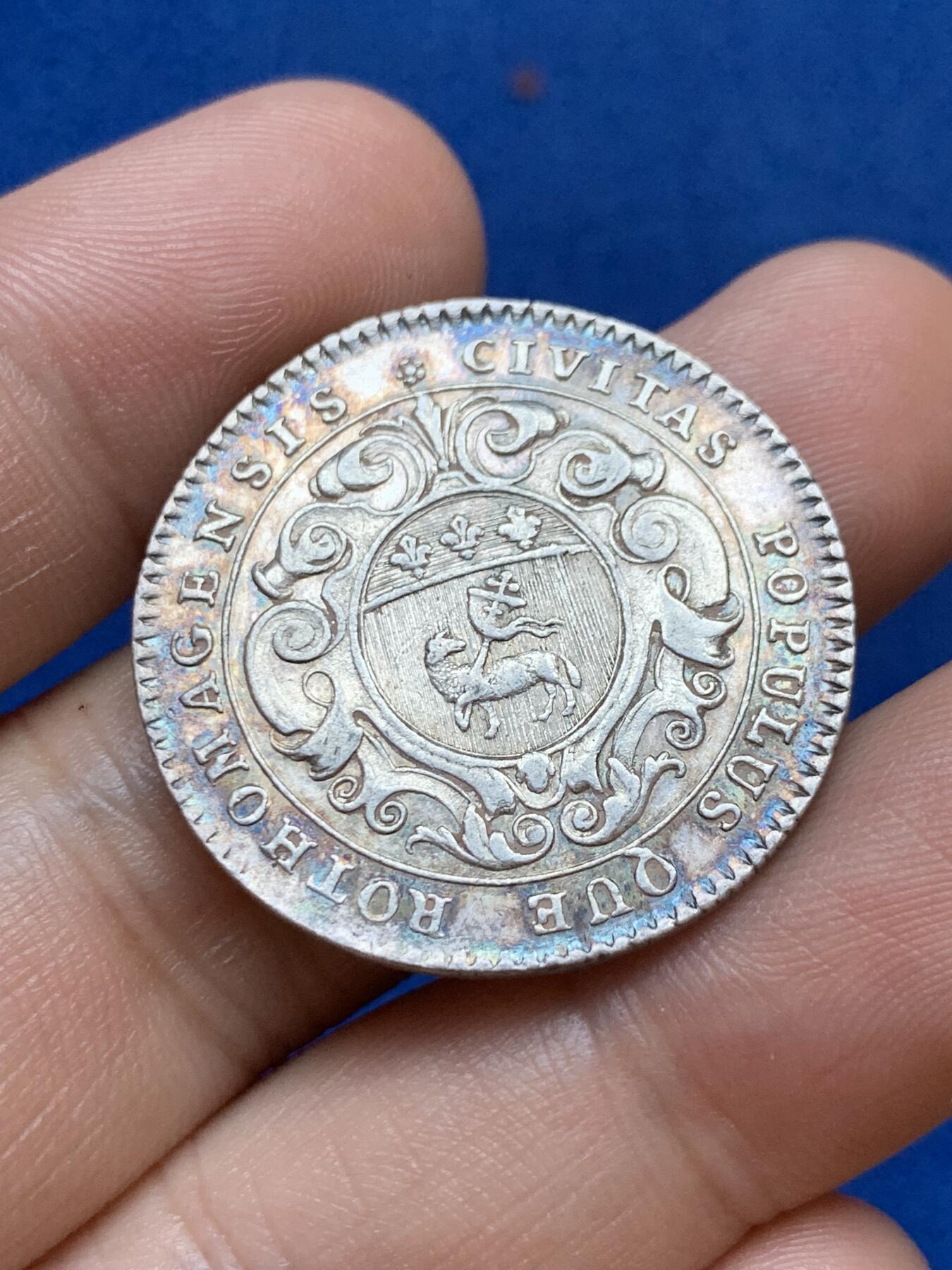 《竞宝斋》第286场-周六， 周日，周一 3场连拍 （全场包邮） 法国路易十五童年头像鲁昂地区银质代币 8.13g 30.5mm